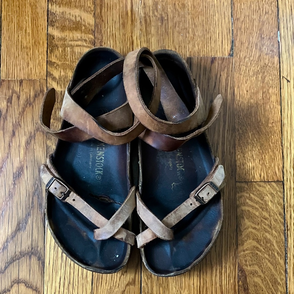 Birkenstock Yara Leather Sandals